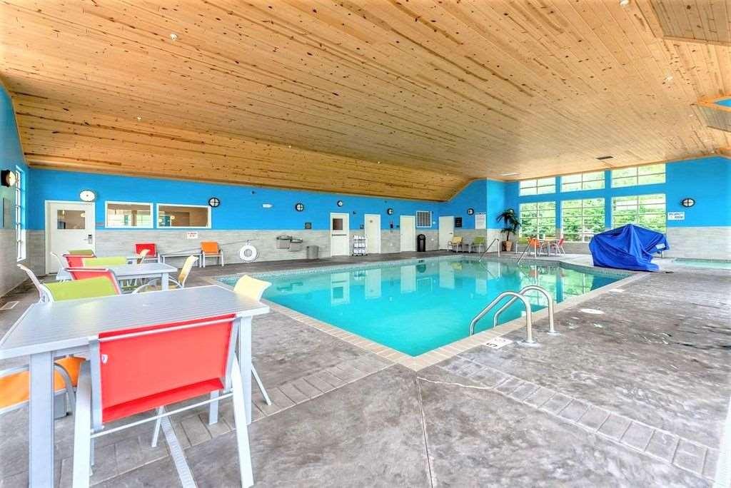 Amerivu Inn And Suites - Chisago City Facilidades foto